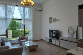 2 Room Forest City Villa near Golf Resort w Netflix